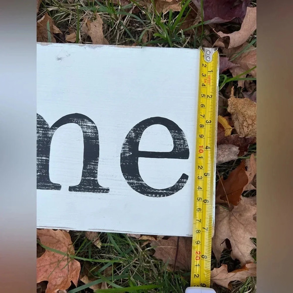 Beautiful Distressed Home Sign (Minnesota)
7” x 16” x 1”, Farmhouse Decor - Picture 6 of 9